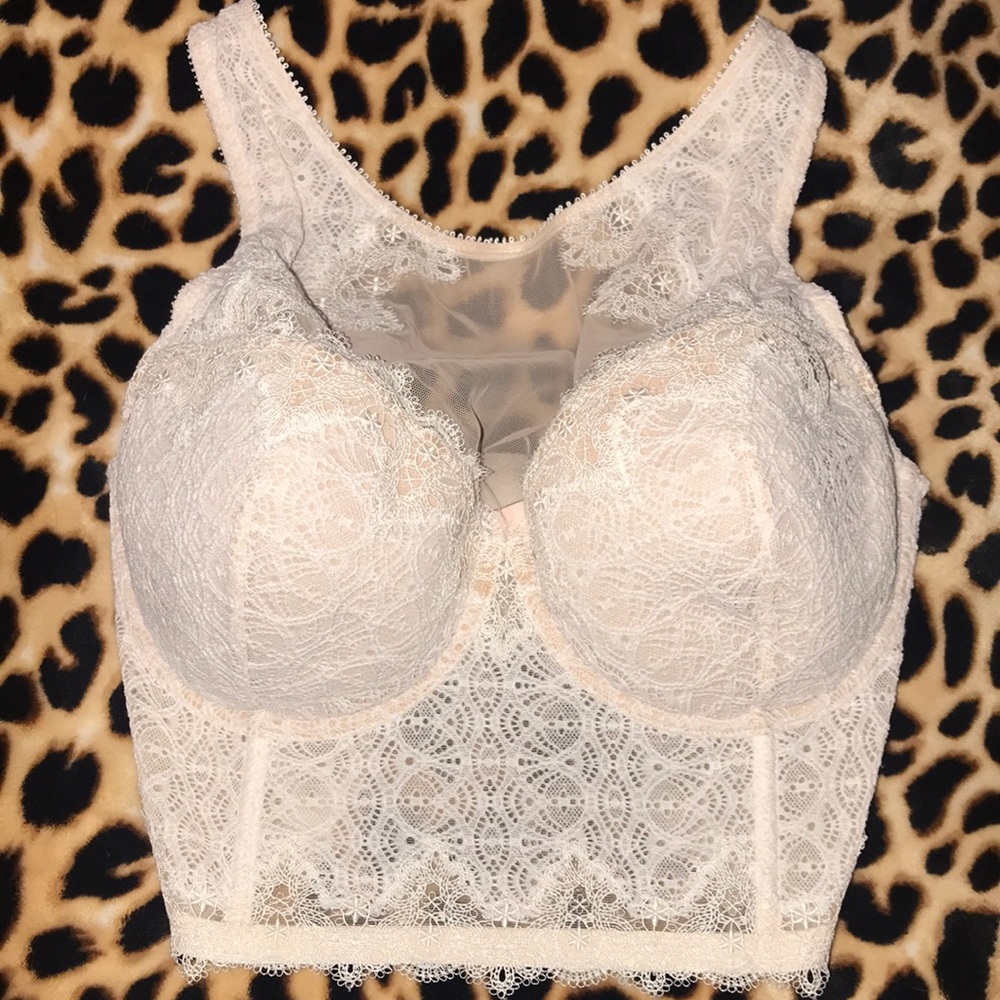 ❤️😍NWOT Never Worn! VS lace bra top 36DD😍❤️